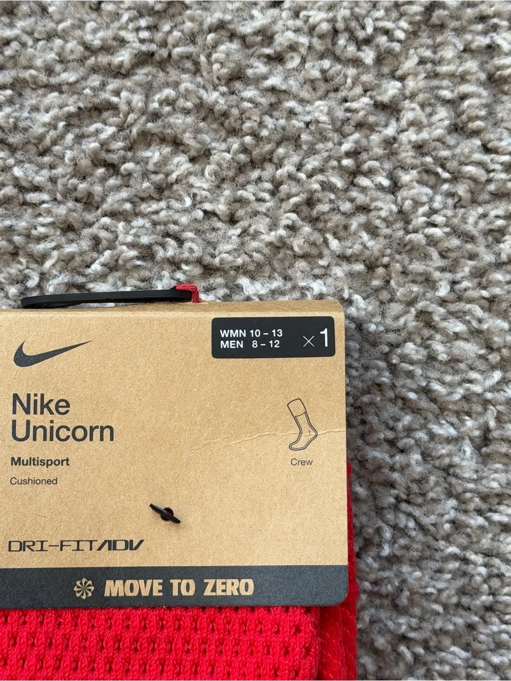 NIKE UNICORN DRI FIT MULTI SPORT CUSHIONED CREW SOCKS SIZE LARGE RED BLACK NEW